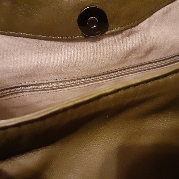 Vince Camuto Grady Hobo Style Leather Bag & Dust Bag - Picture 8 of 11